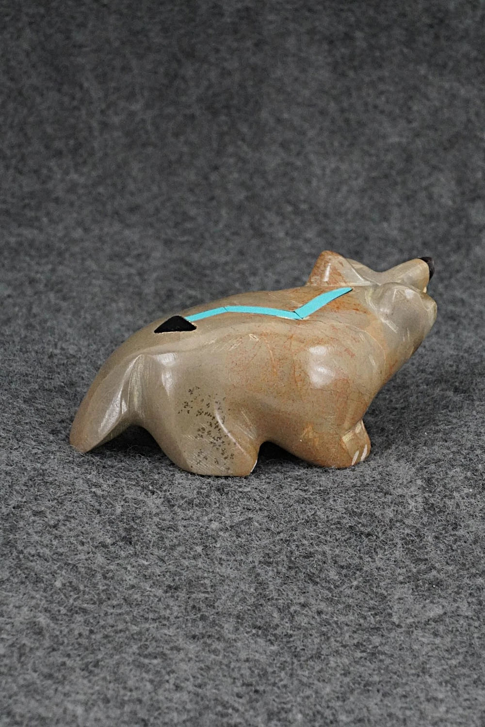 Badger Zuni Fetish Carving - Enrike Leekya