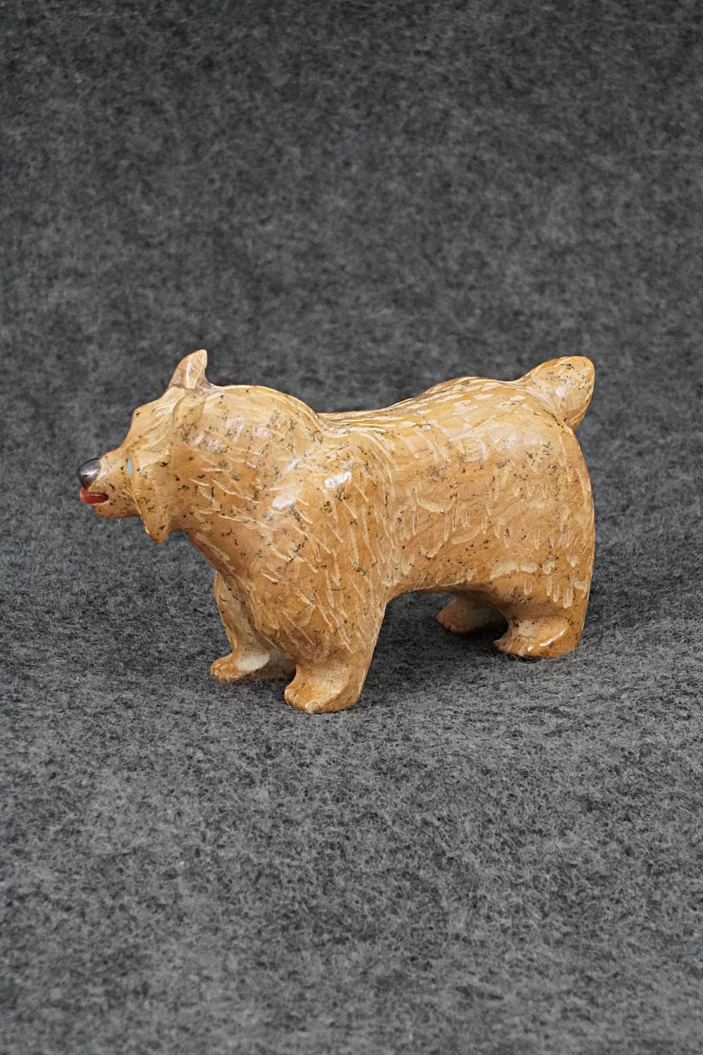 Bobcat Zuni Fetish Carving - Freddie Leekya