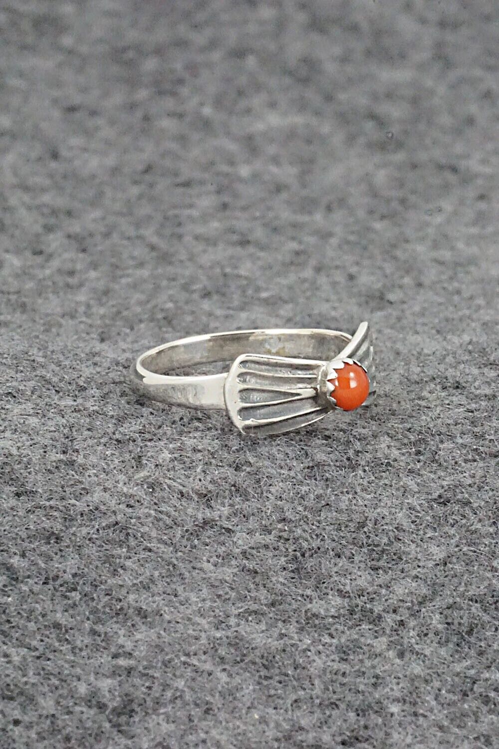 Coral and Sterling Silver Ring - Lee Shorty - Size 8.75