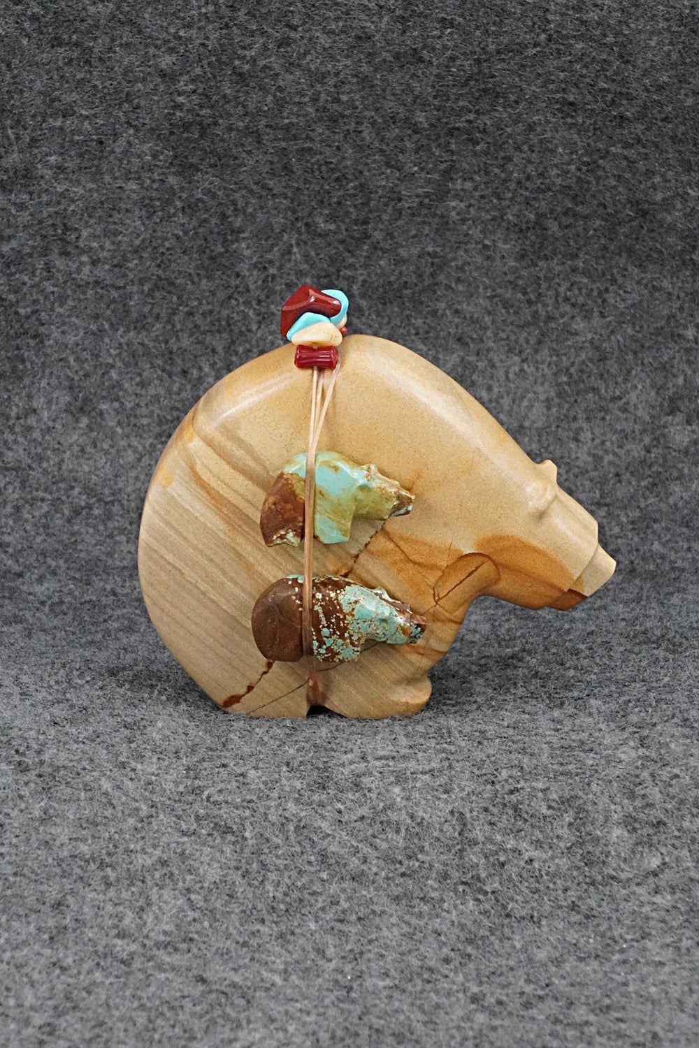 Bear Zuni Fetish Carving - Farlan & Paulette Quam