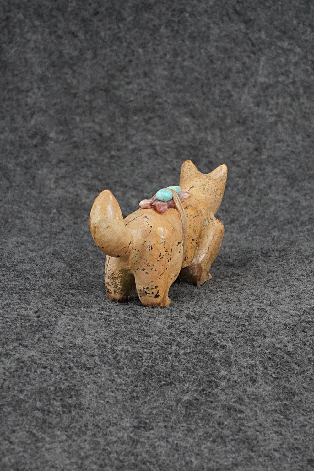 Wolf Zuni Fetish Carving - Freddie Leekya