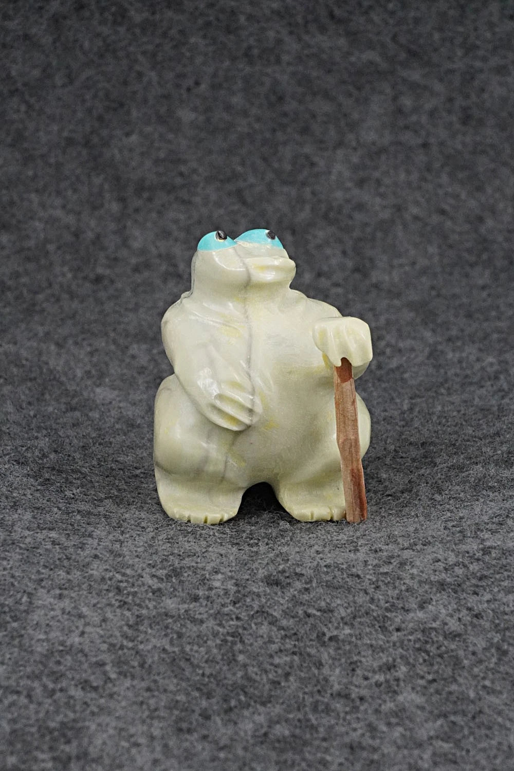 Frog Zuni Fetish Carving - Freddie Leekya