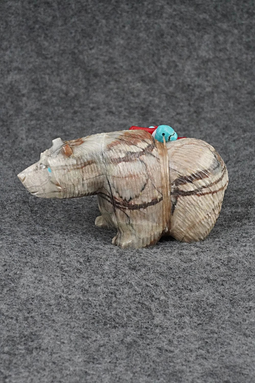 Bear Zuni Fetish Carving - Farlan & Paulette Quam