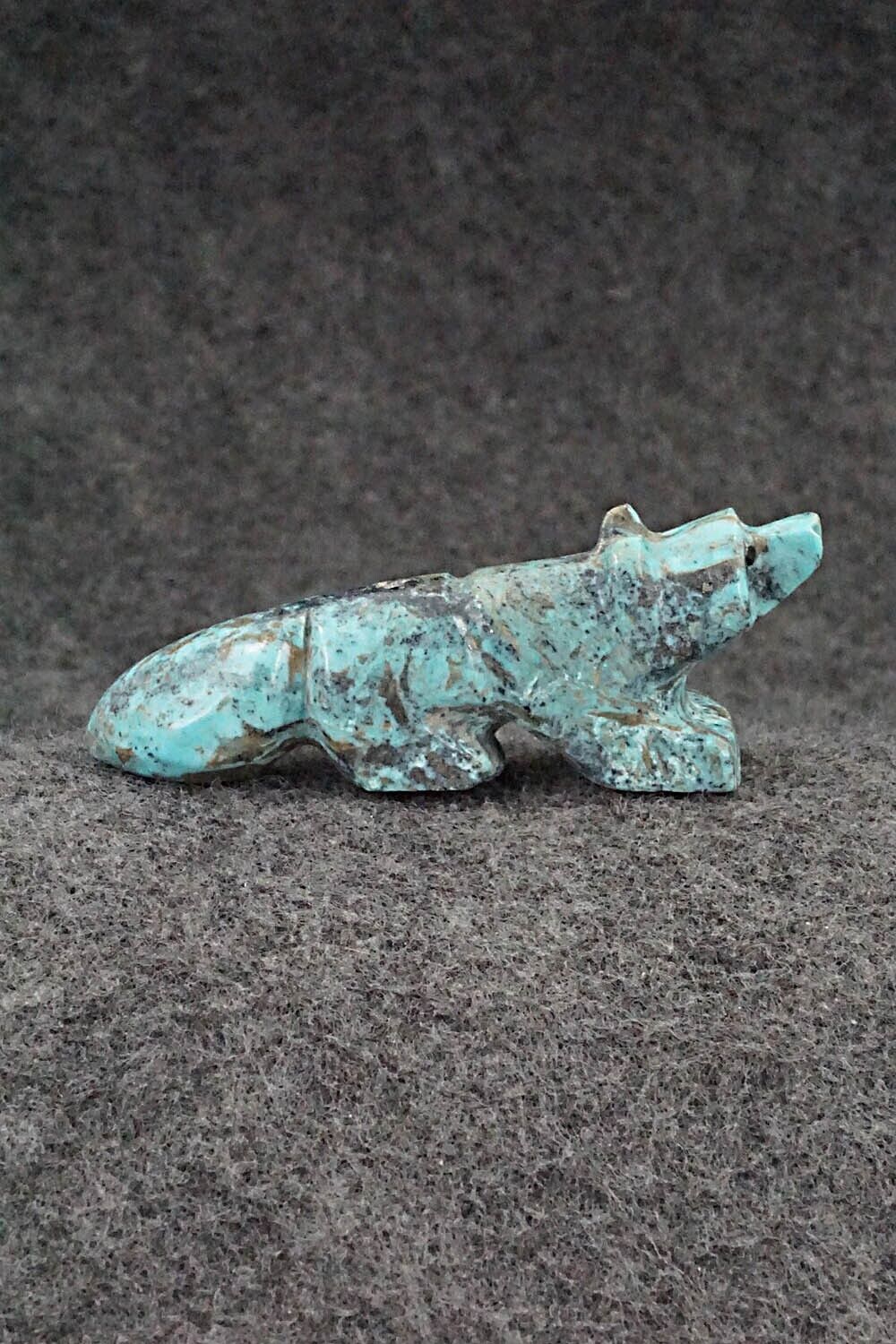 Wolf Zuni Fetish Carving - Reynold Lunasee
