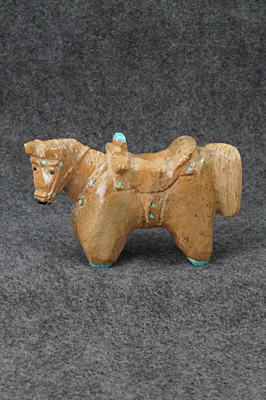 Horse Zuni Fetish Carving - Freddie Leekya
