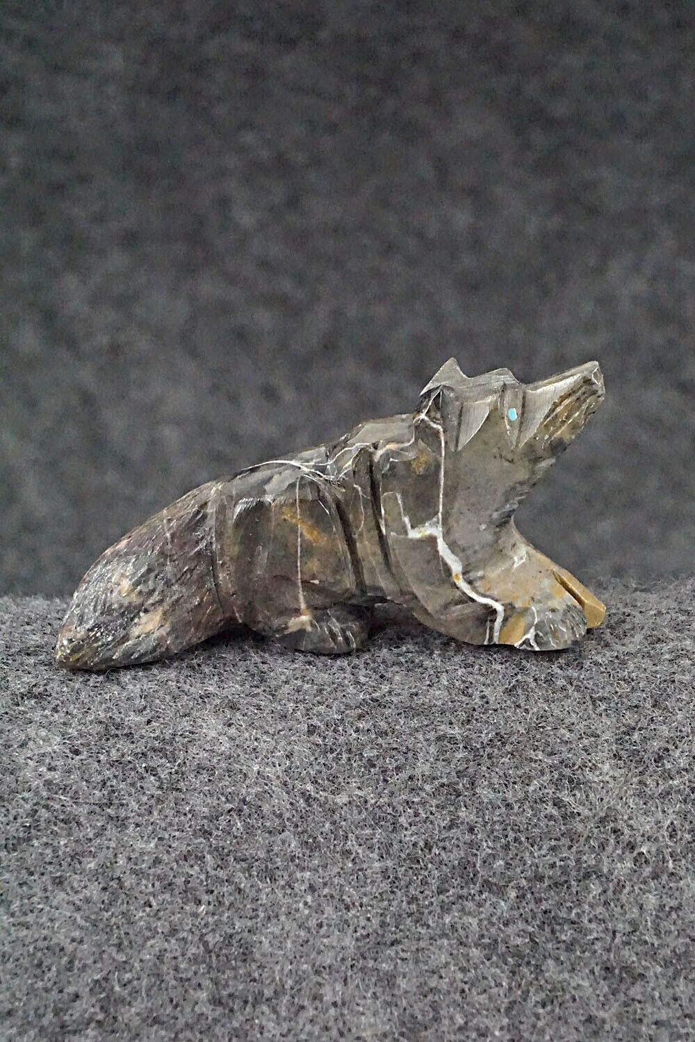 Wolf Zuni Fetish Carving - Tony Mackel