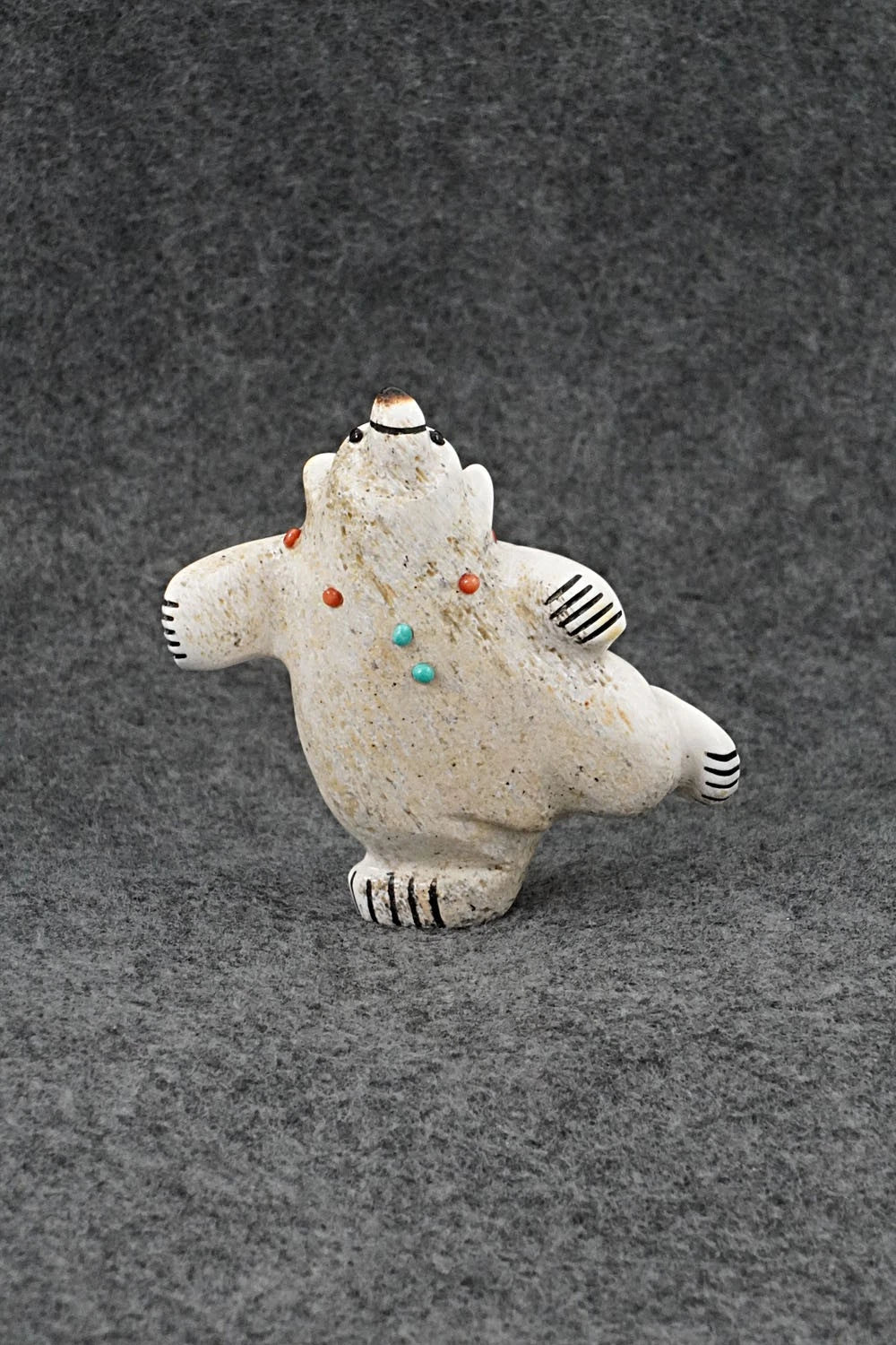 Bear Zuni Fetish Carving - Claudia Peina