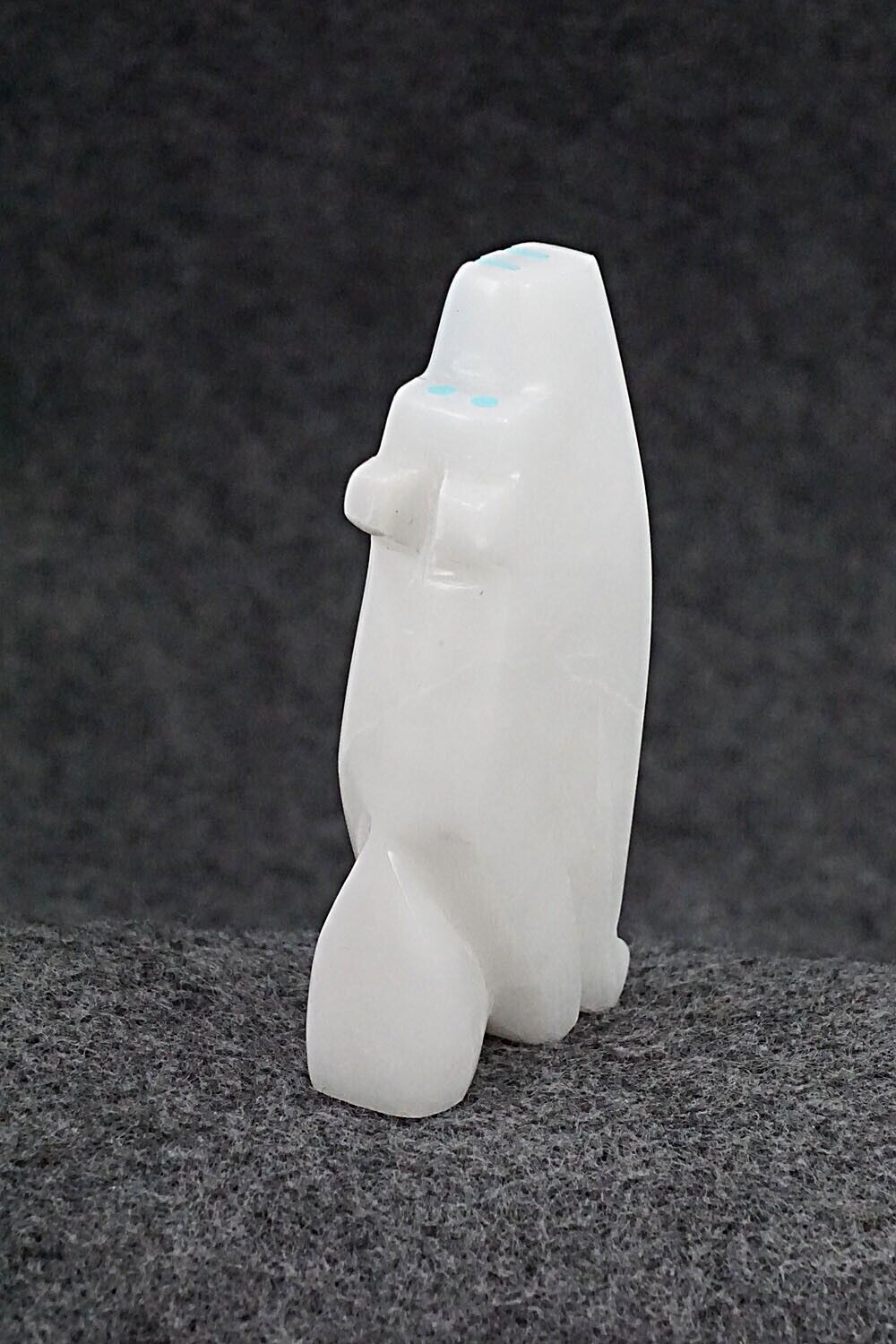 Wolf Zuni Fetish Carving - Bernard Laiwakete