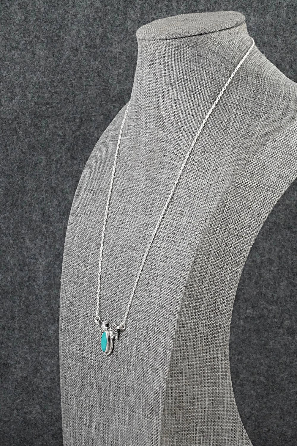 Turquoise & Sterling Silver Necklace - Verley Betone