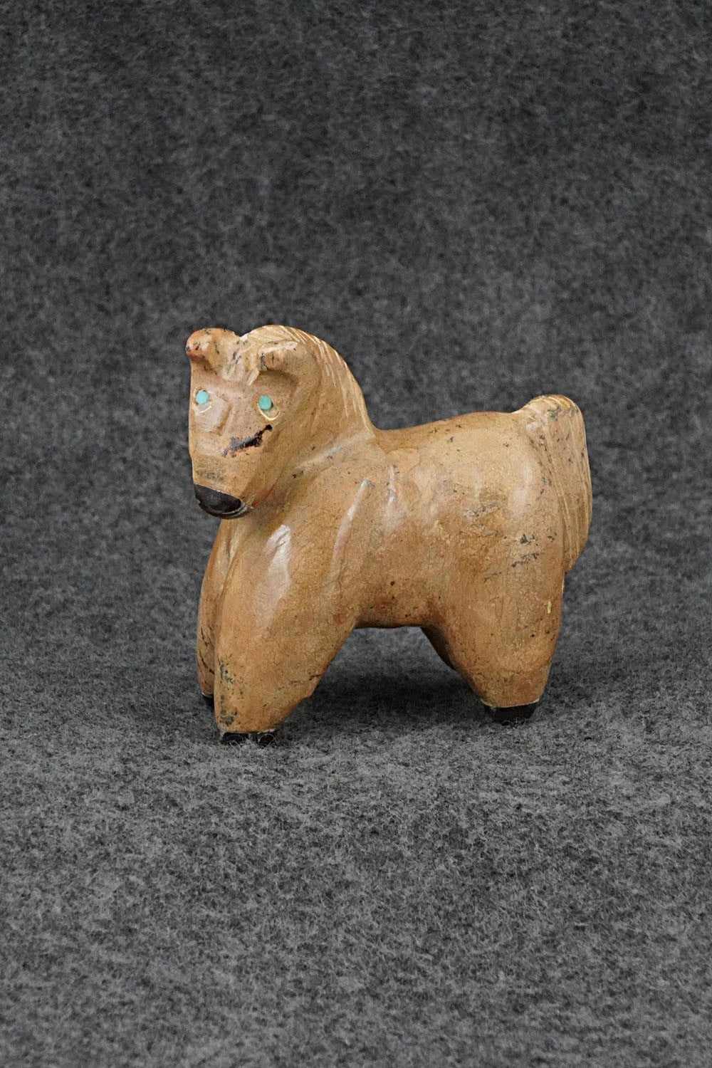 Horse Zuni Fetish Carving - Freddie Leekya