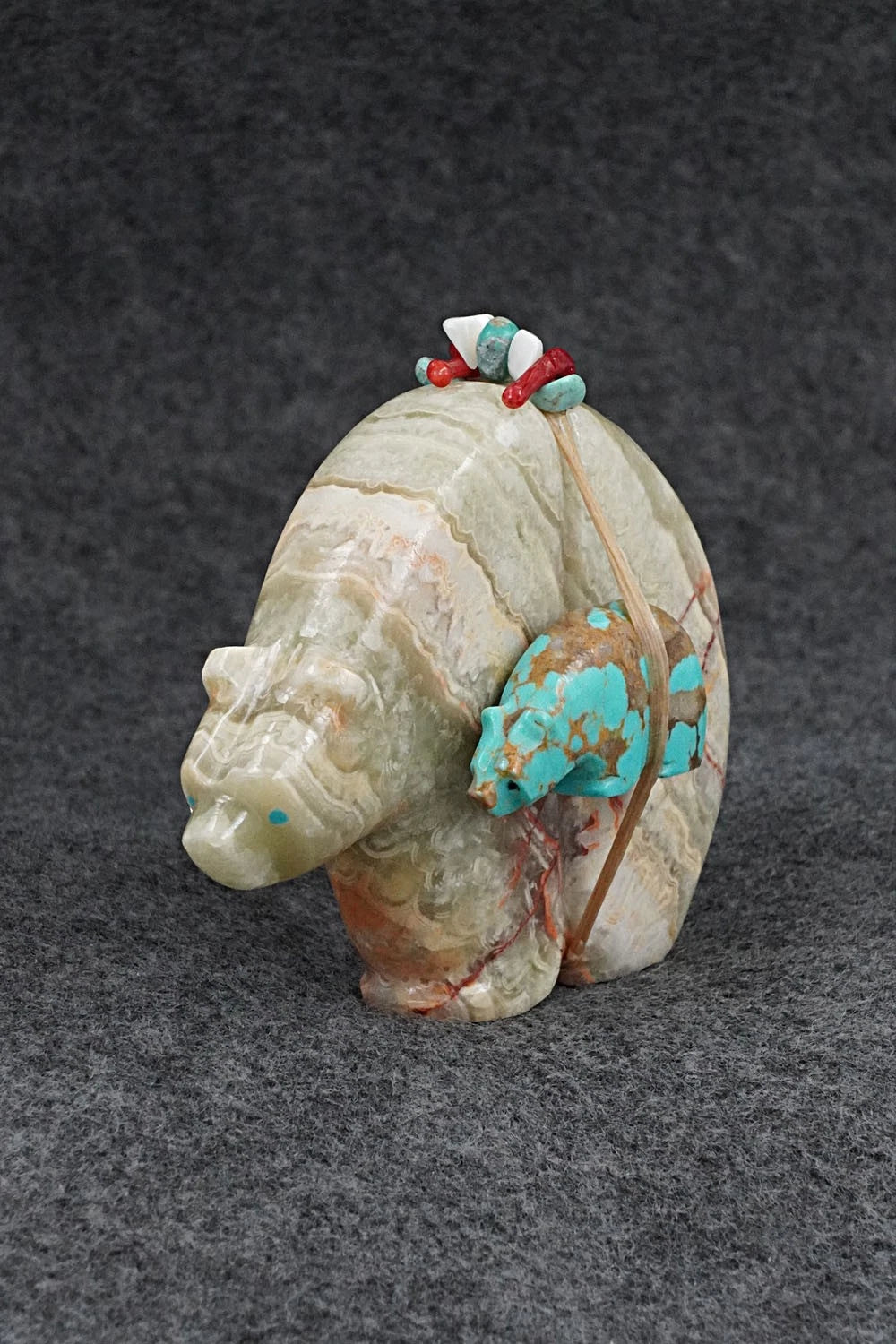 Bear Zuni Fetish Carving - Farlan & Paulette Quam