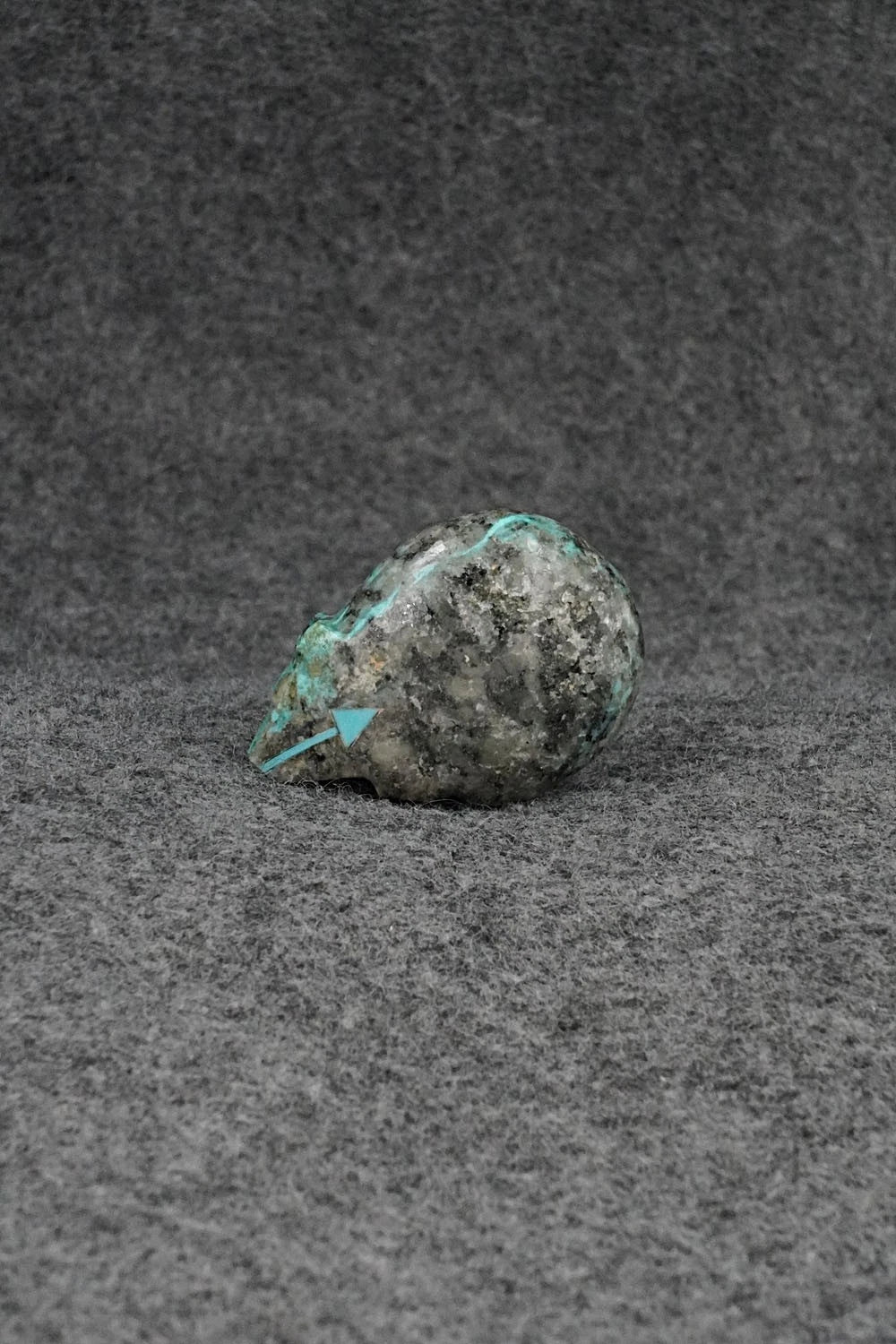 Bear Zuni Fetish Carving - Abby Quam Panteah