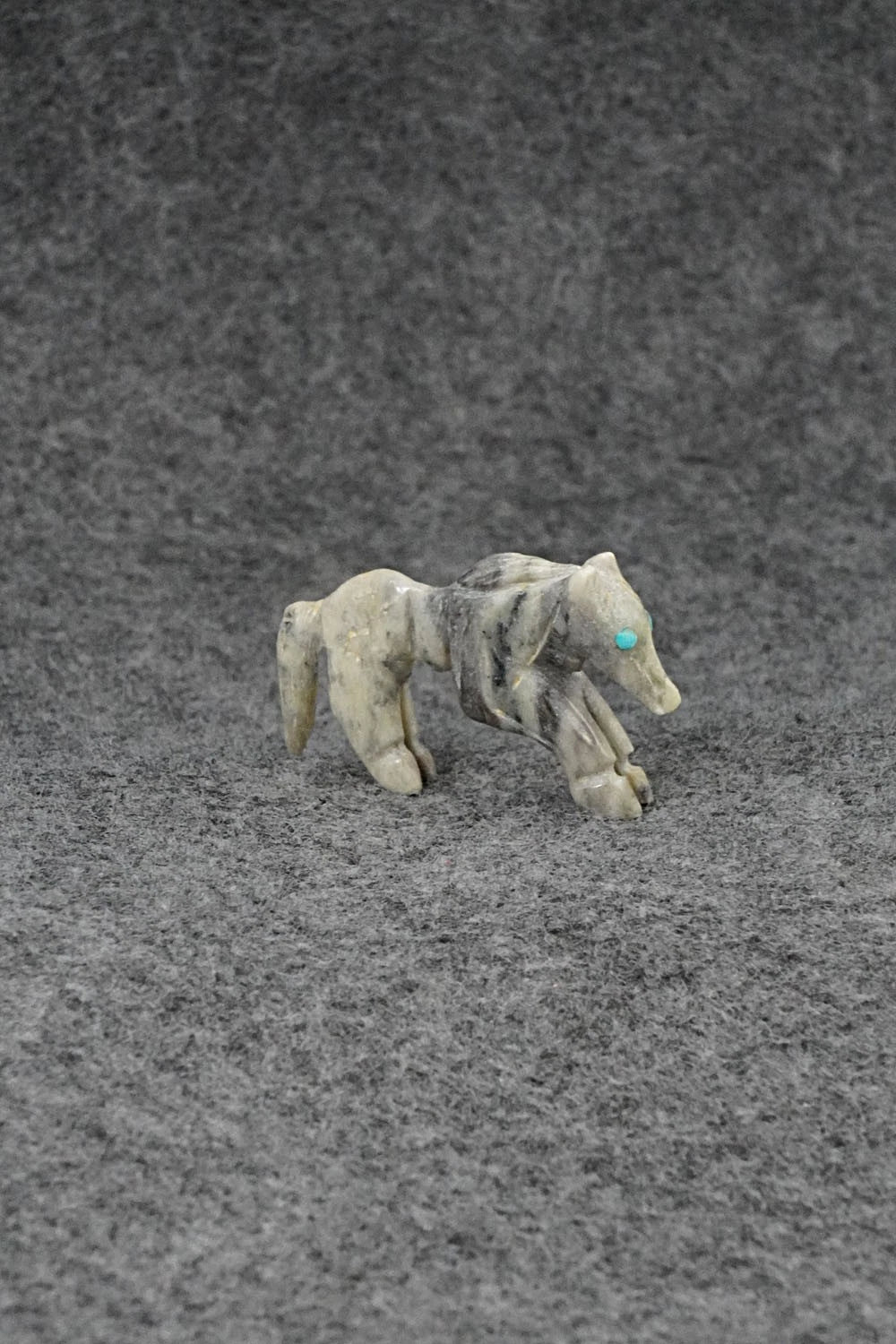 Horse Zuni Fetish Carving - Jonas Hustito