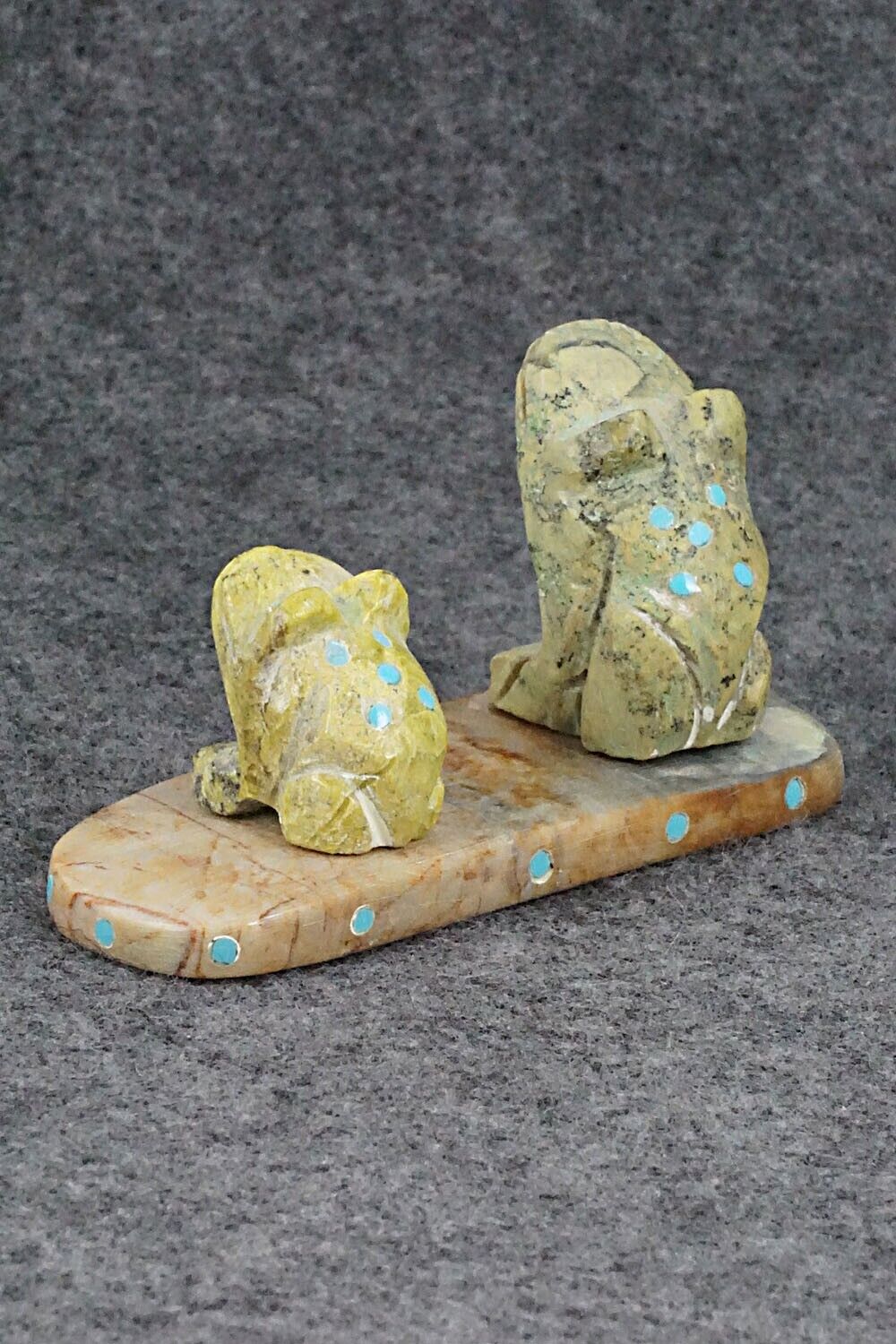 Frogs Zuni Fetish Carving - Stafford Chimoni