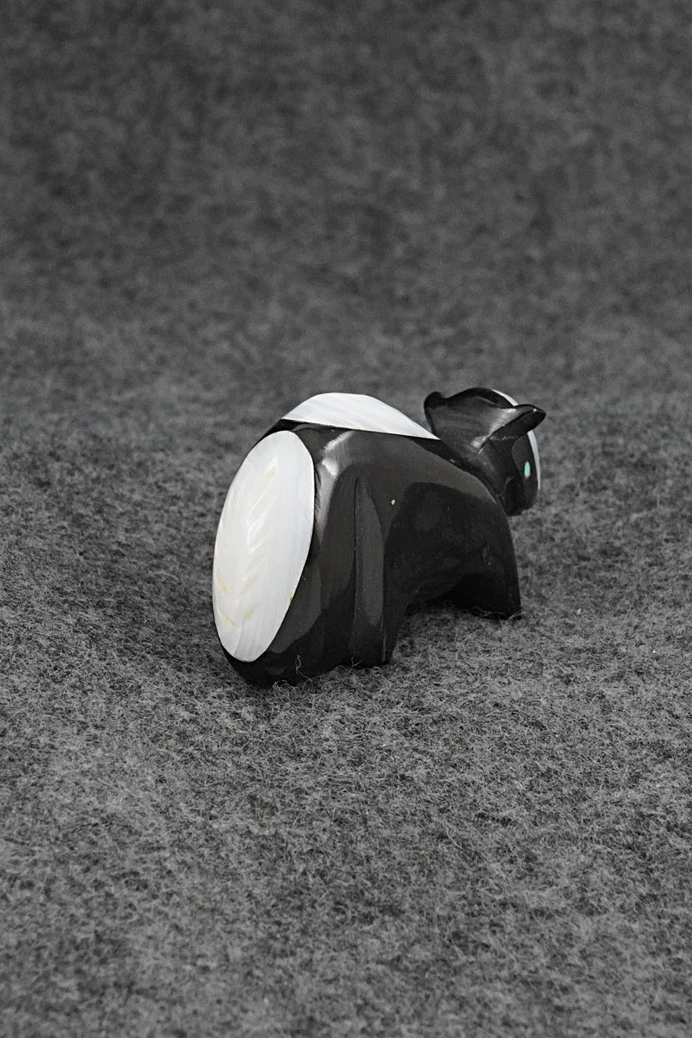 Skunk Zuni Fetish Carving - Calvert Bowanie