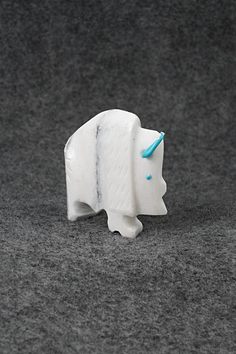 Buffalo Zuni Fetish Carving - Todd Estate