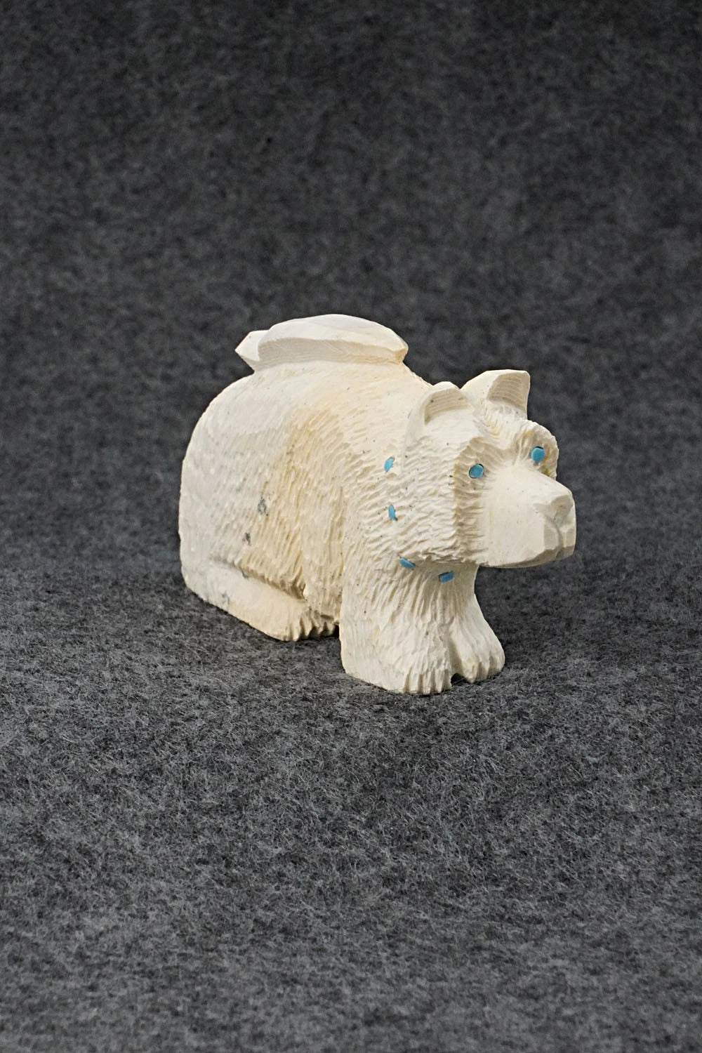 Bear Zuni Fetish Carving - Adrian Cachini