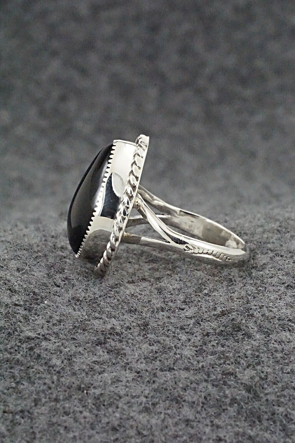 Onyx & Sterling Silver Ring - Arlene Lewis - Size 7.5