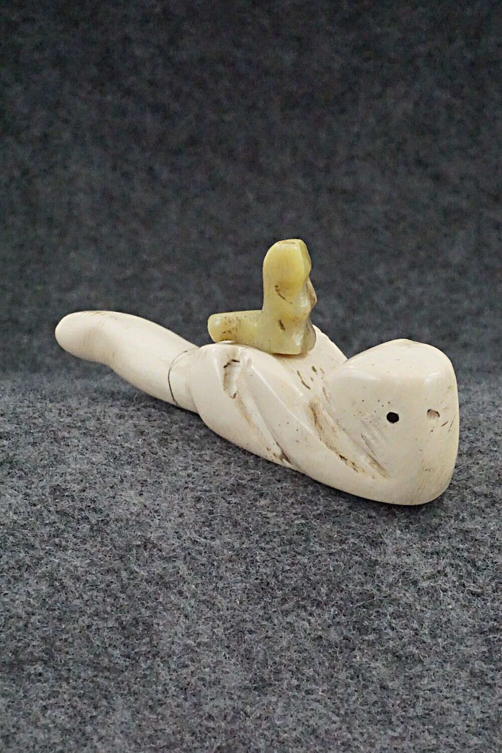 Otter with Cub Zuni Fetish Carving - Justin Red Elk