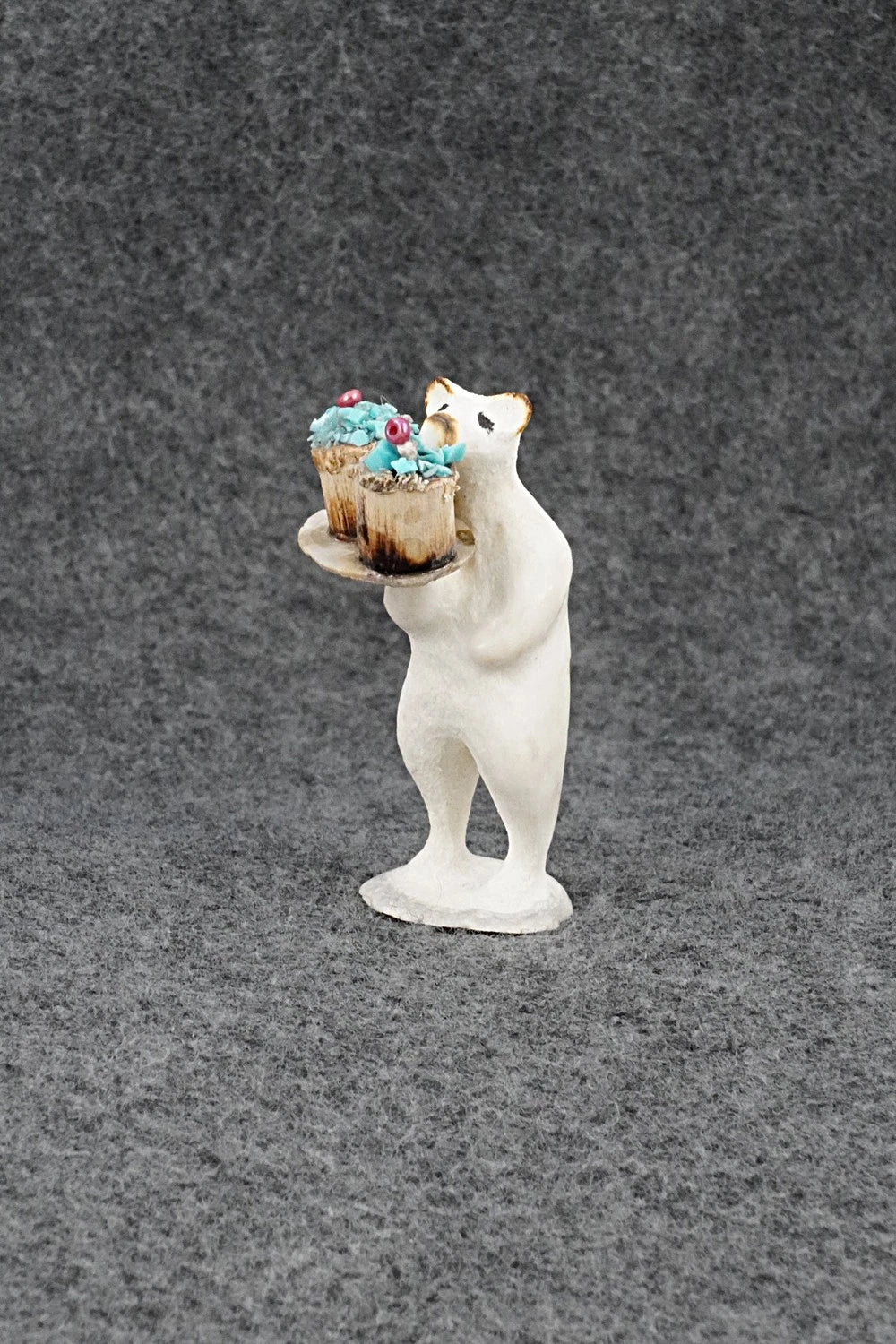 Bear Zuni Fetish Carving - Ruben Najera