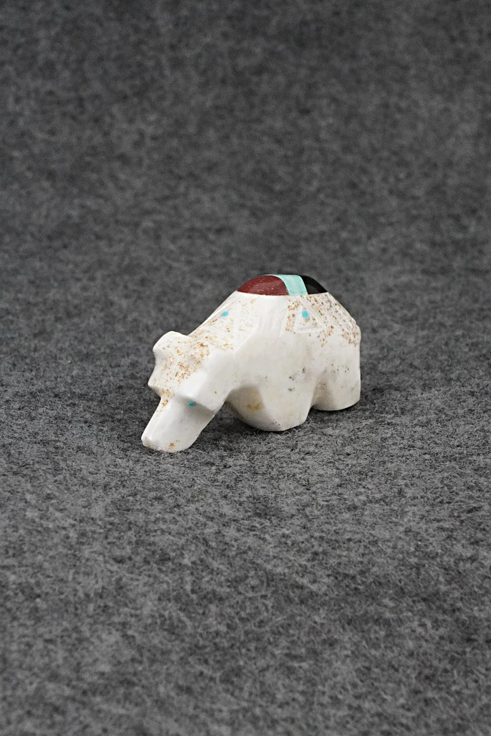Bear Zuni Fetish Carving - Brandon Phillips