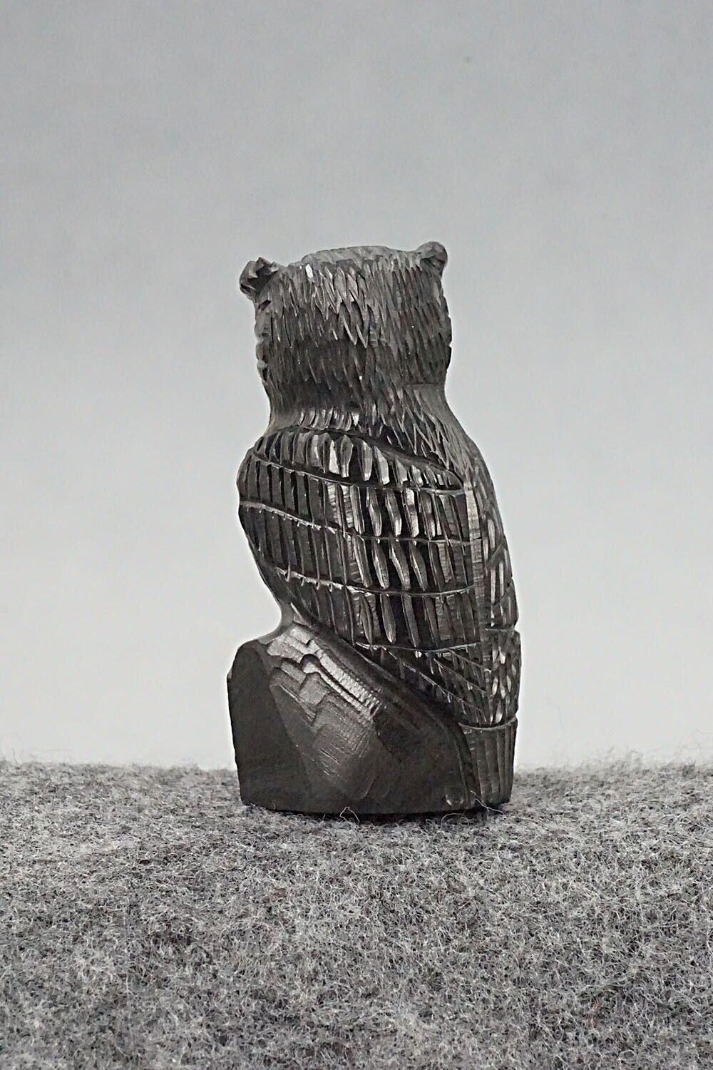 Owl Zuni Fetish Carving - Chris Peina