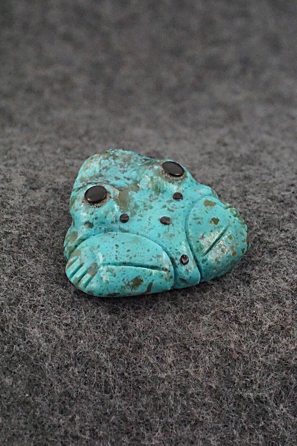 Frog Zuni Fetish Carving - Reynold Lunasee