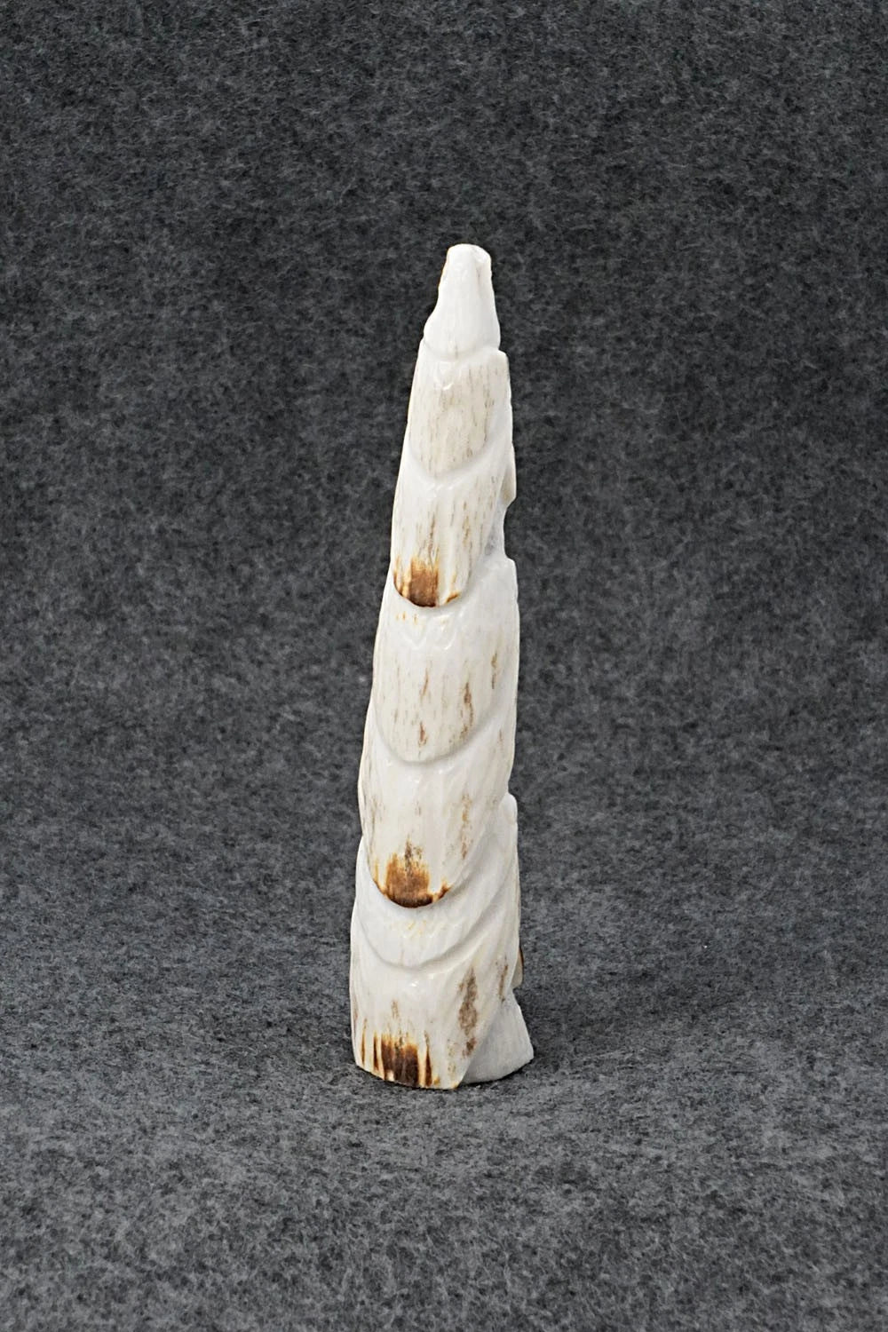 Eagle Zuni Fetish Carving - Maxx Laate