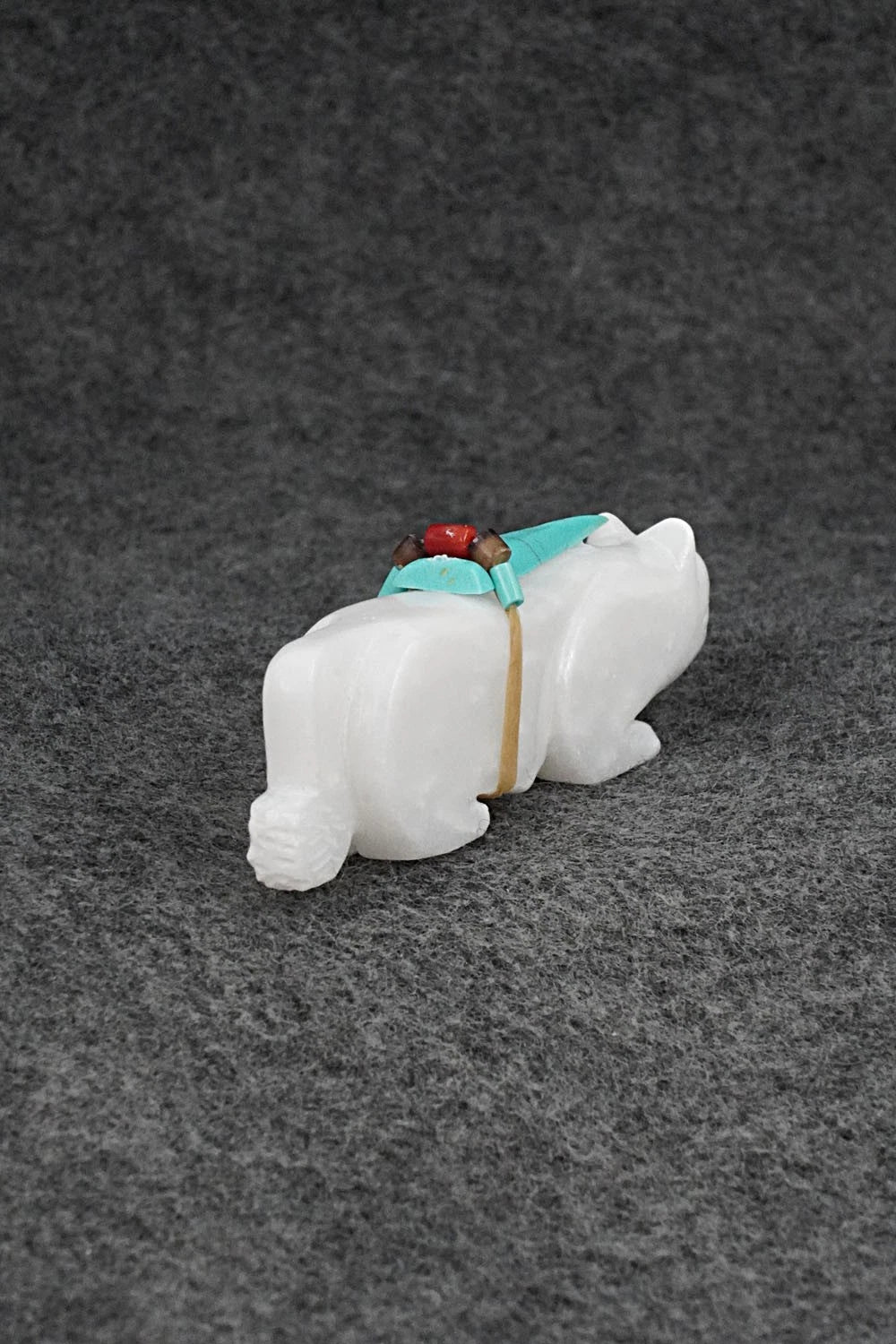 Mountain Lion Zuni Fetish Carving - Alex Tsethalakai