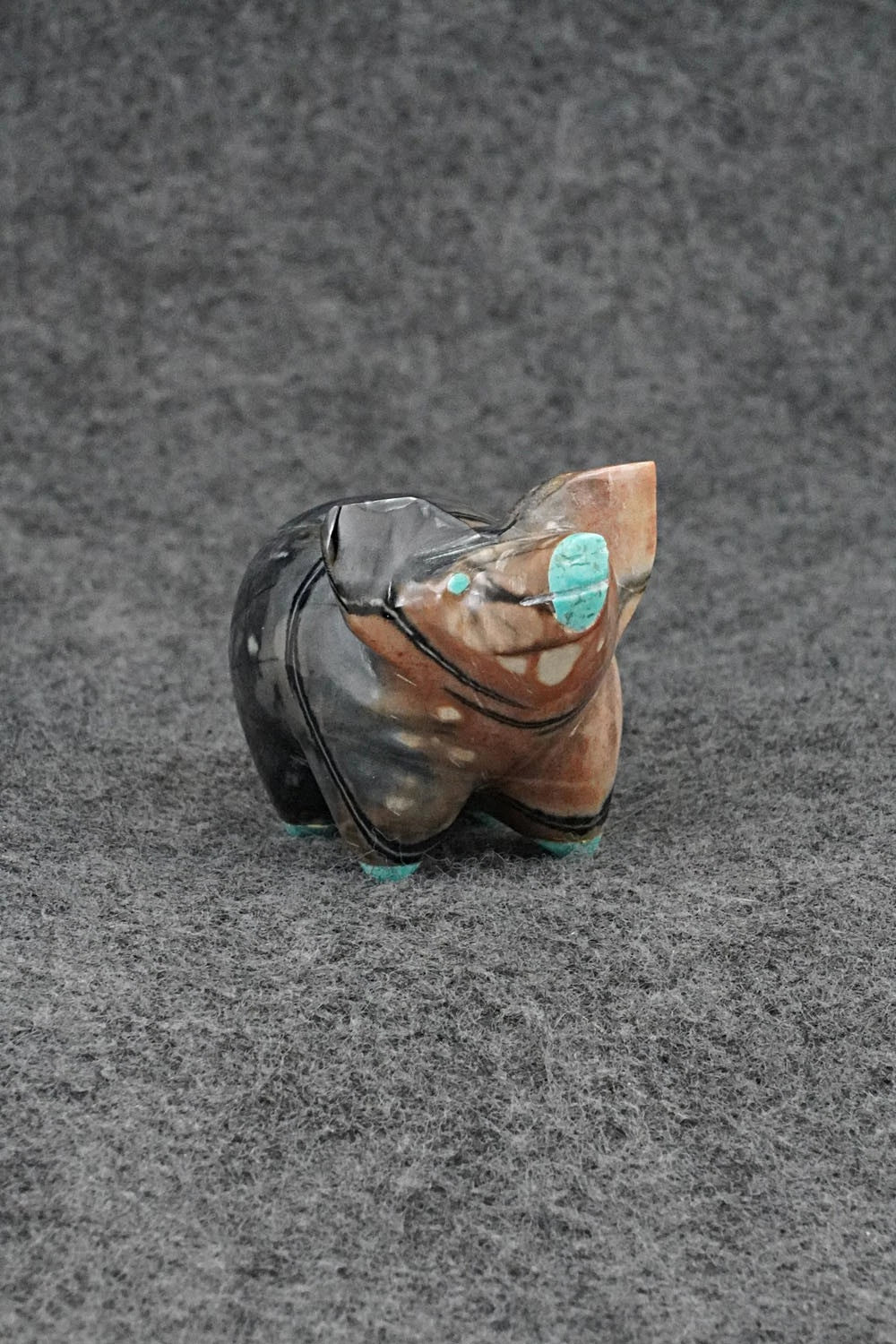 Pig Zuni Fetish Carving - Enrike Leekya