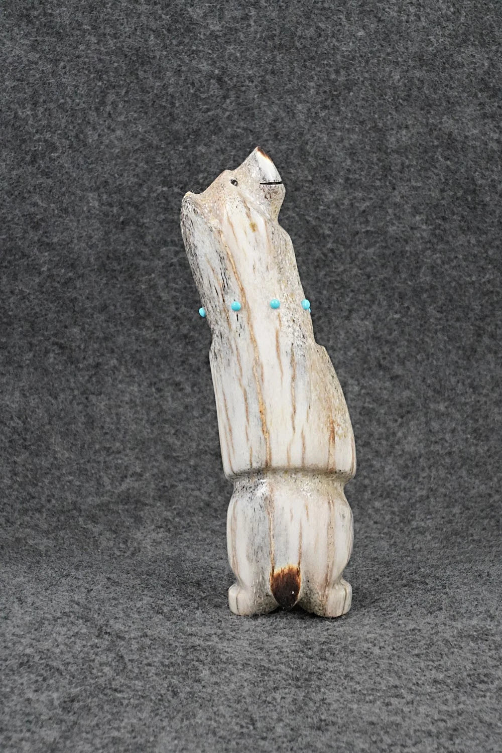 Bear Zuni Fetish Carving - Claudia Peina
