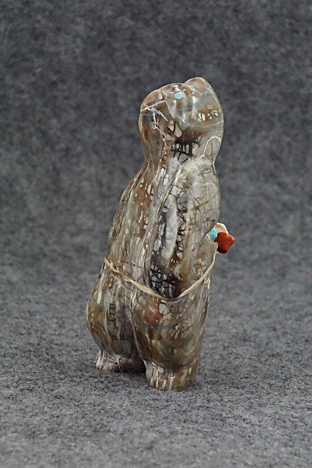 Bear Zuni Fetish Carving - Ariane Quam