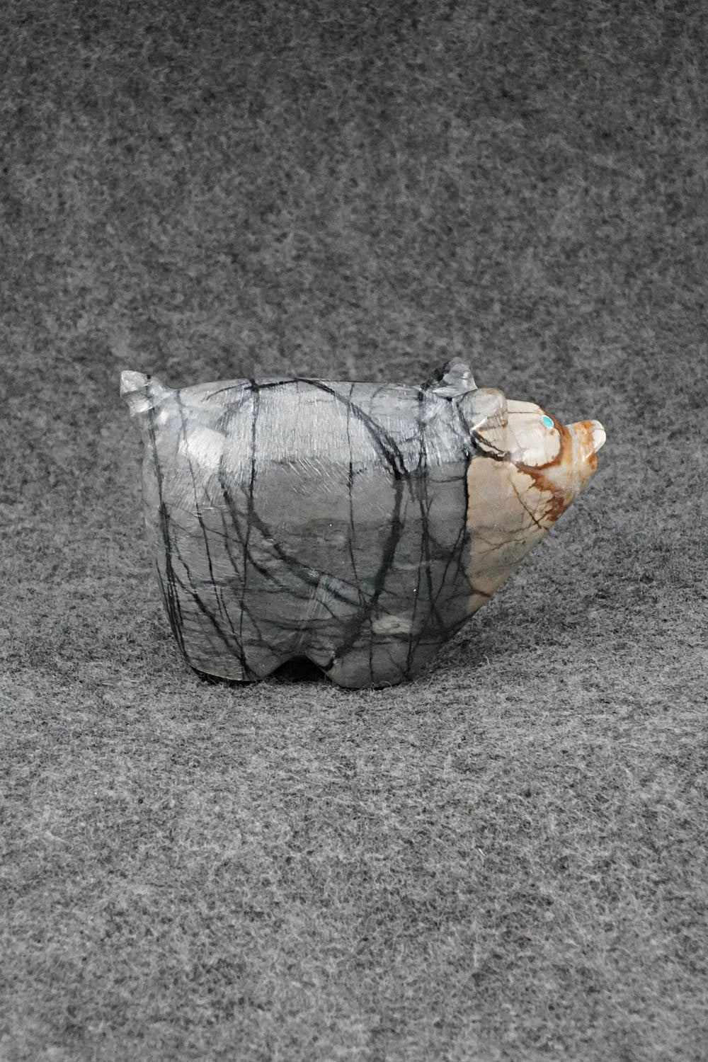 Pig Zuni Fetish Carving - Delvin Leekya