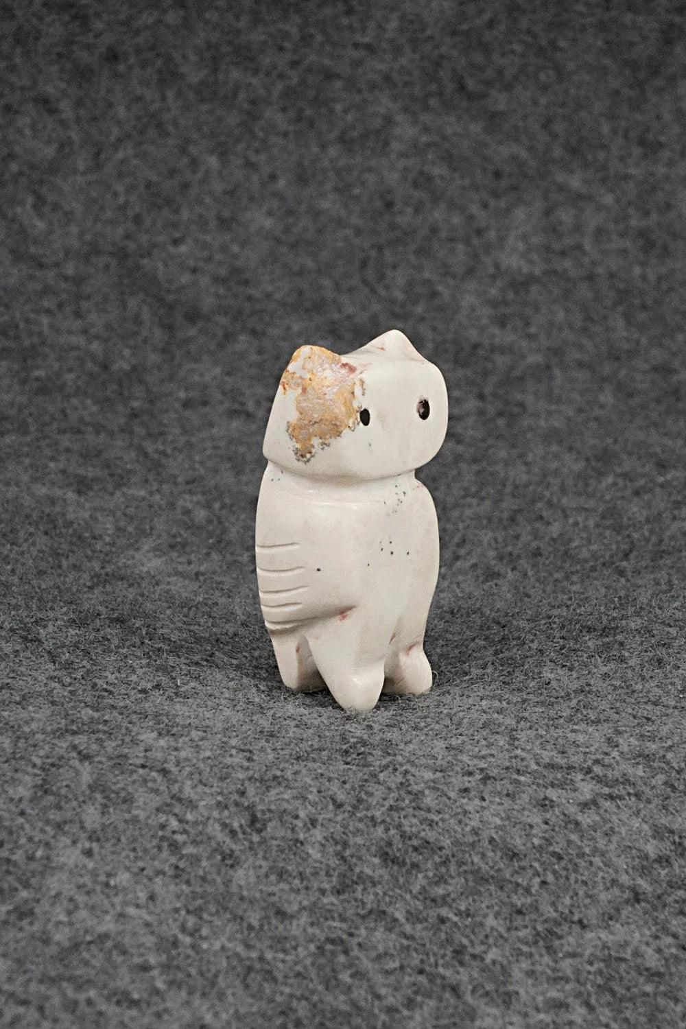 Owl Zuni Fetish Carving - Justin Red Elk
