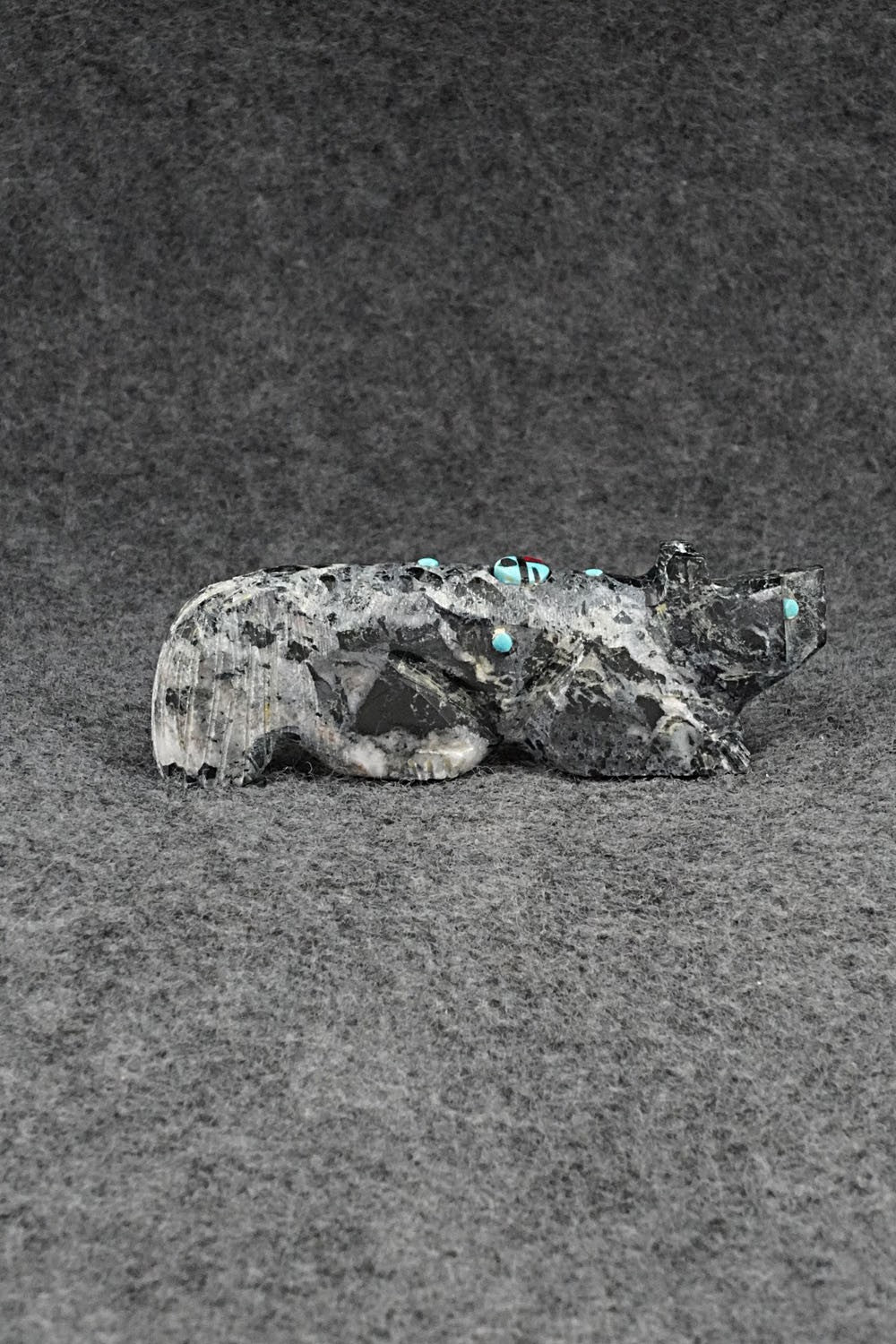 Wolf Zuni Fetish Carving - Dannette Laate