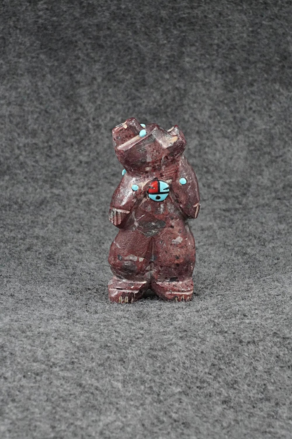 Bear Zuni Fetish Carving - Dannette Laate