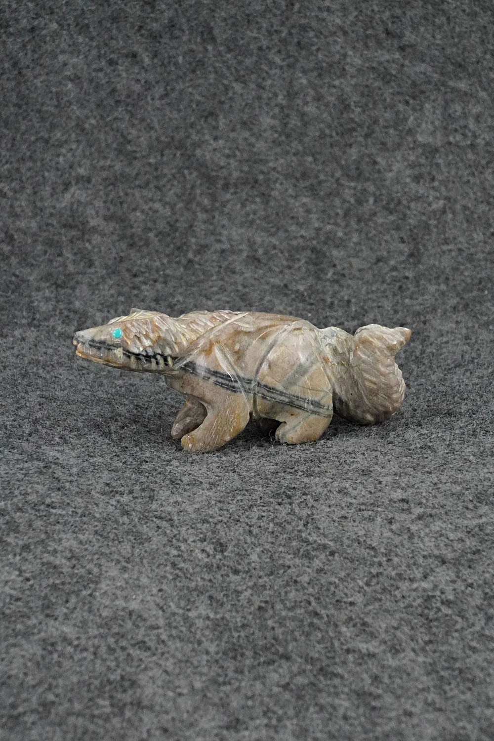 Wolf Zuni Fetish Carving - Scotty Gennett