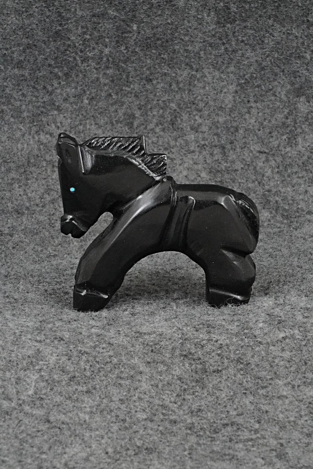 Horse Zuni Fetish Carving - Tony Mackel