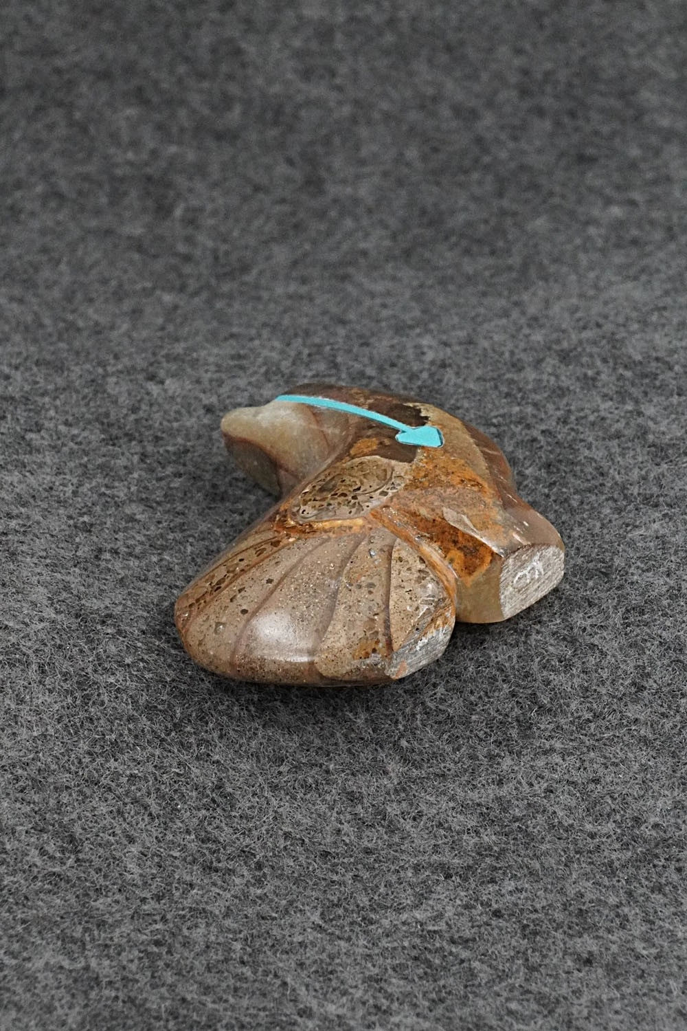 Bear Zuni Fetish Carving - Kenric Laiwakete