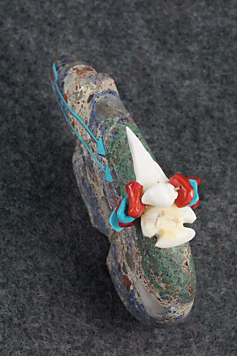 Bear Zuni Fetish Carving - Donovan Laiwakete
