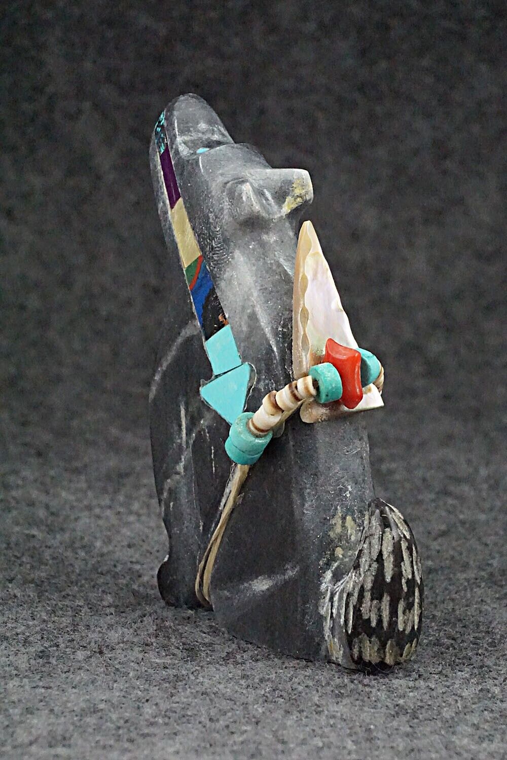 Wolf Zuni Fetish Carving - Rodney Laiwakete