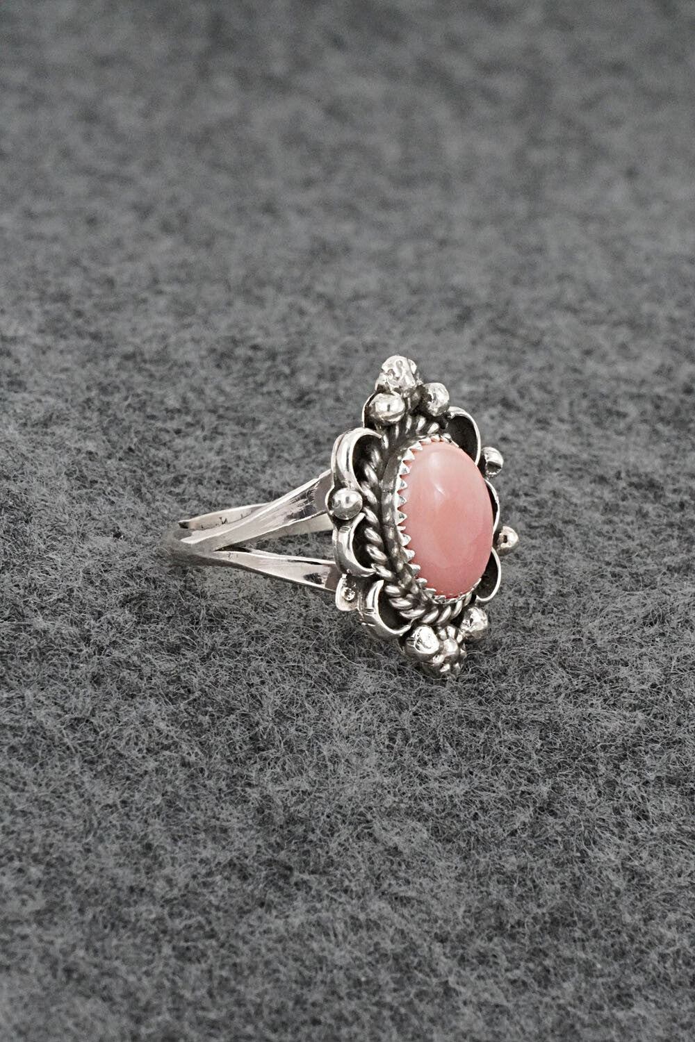 Conch Shell & Sterling Silver Ring - Frieda Martinez - Size 6.25