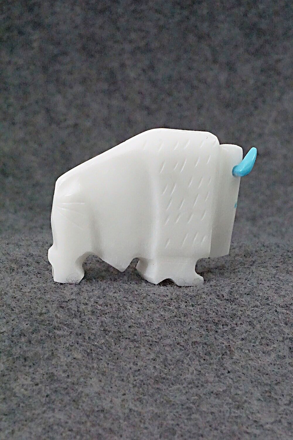 Buffalo Zuni Fetish Carving - Todd Etsate