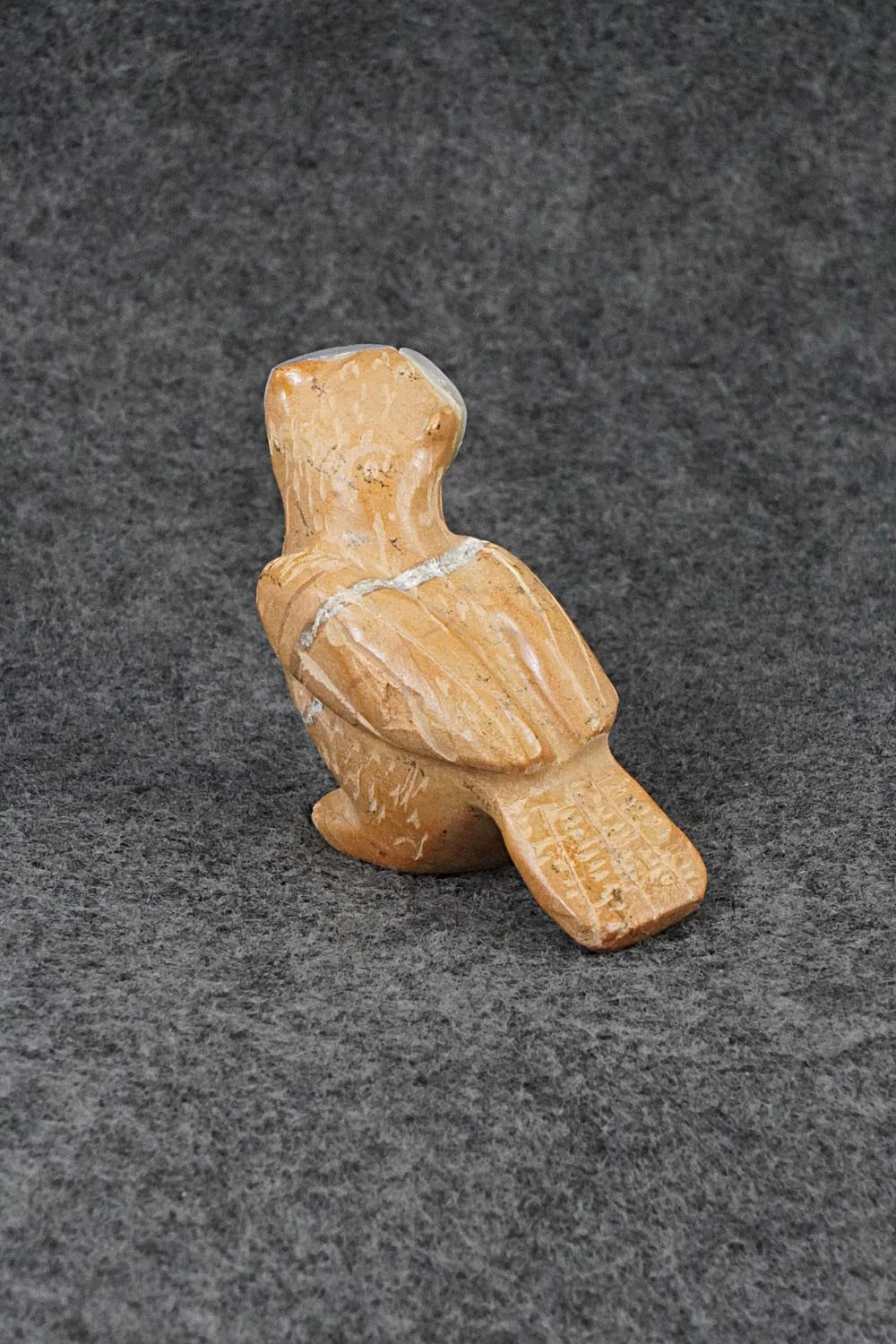Owl Zuni Fetish Carving - Freddie Leekya