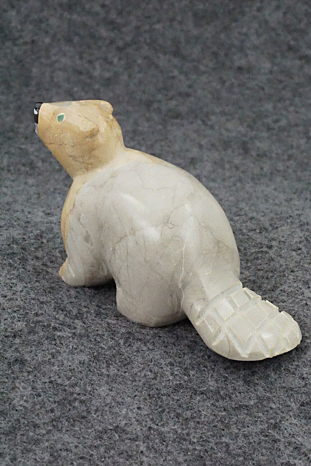 Beaver Zuni Fetish Carving - Enrike Leekya