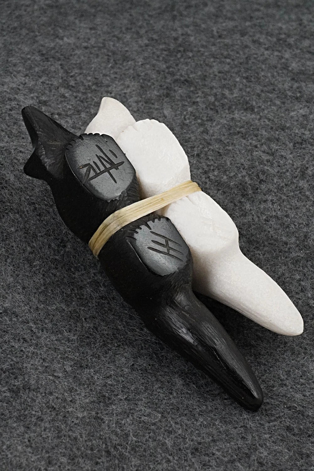 Wolf Zuni Fetish Carving - Herb Halate