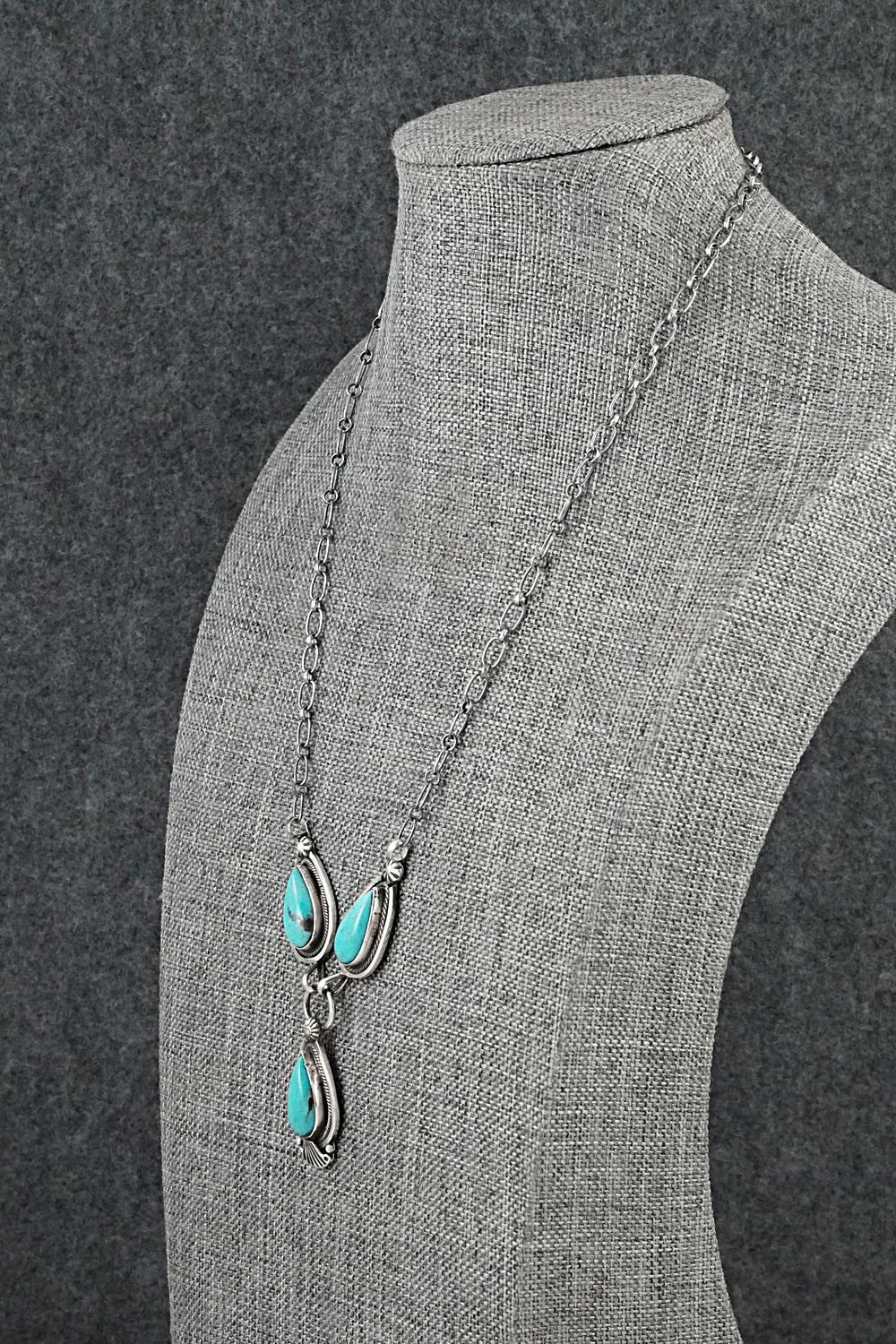 Turquoise & Sterling Silver Necklace - Verley Betone