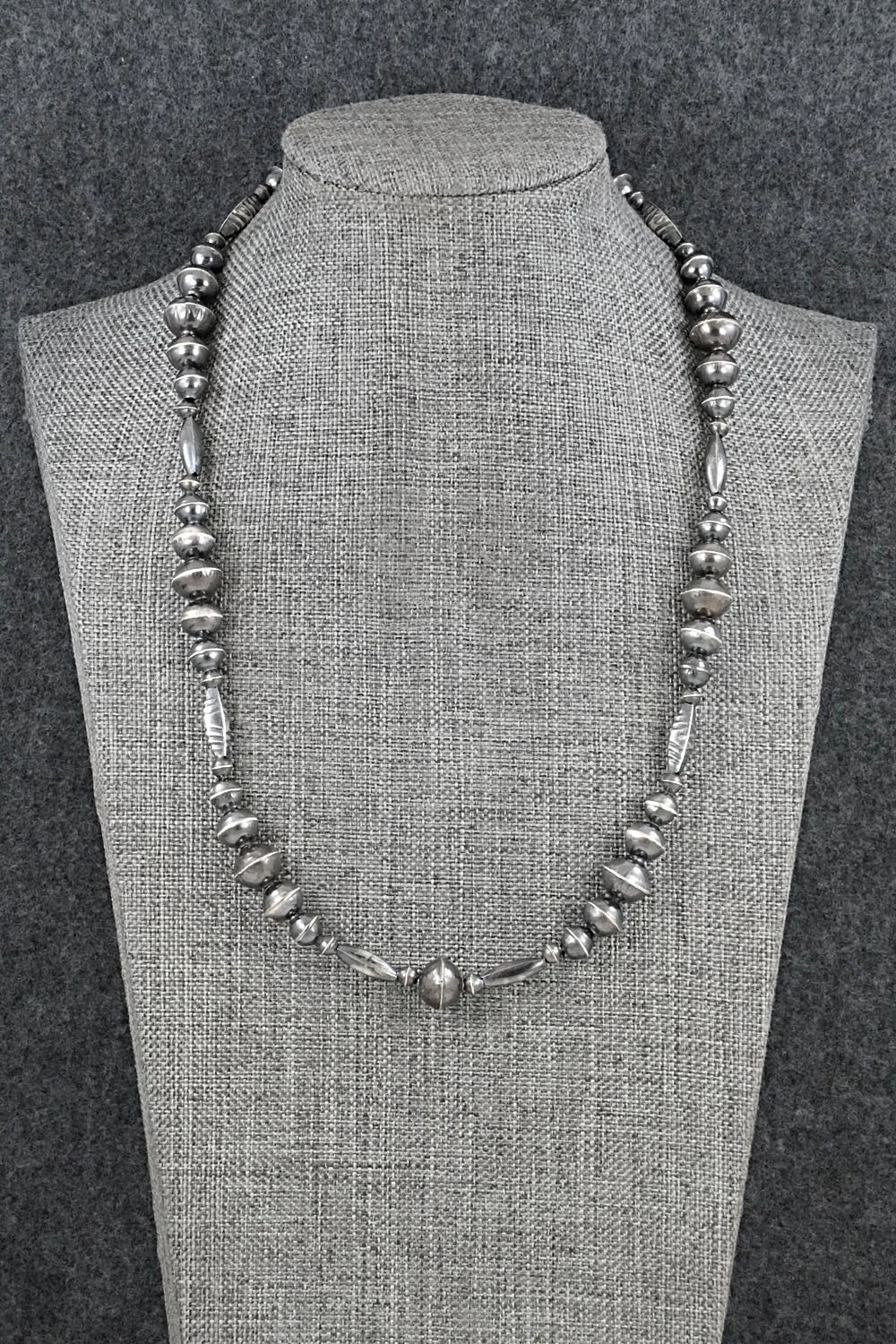 Sterling Silver Navajo Pearl Necklace 18" - Vintage