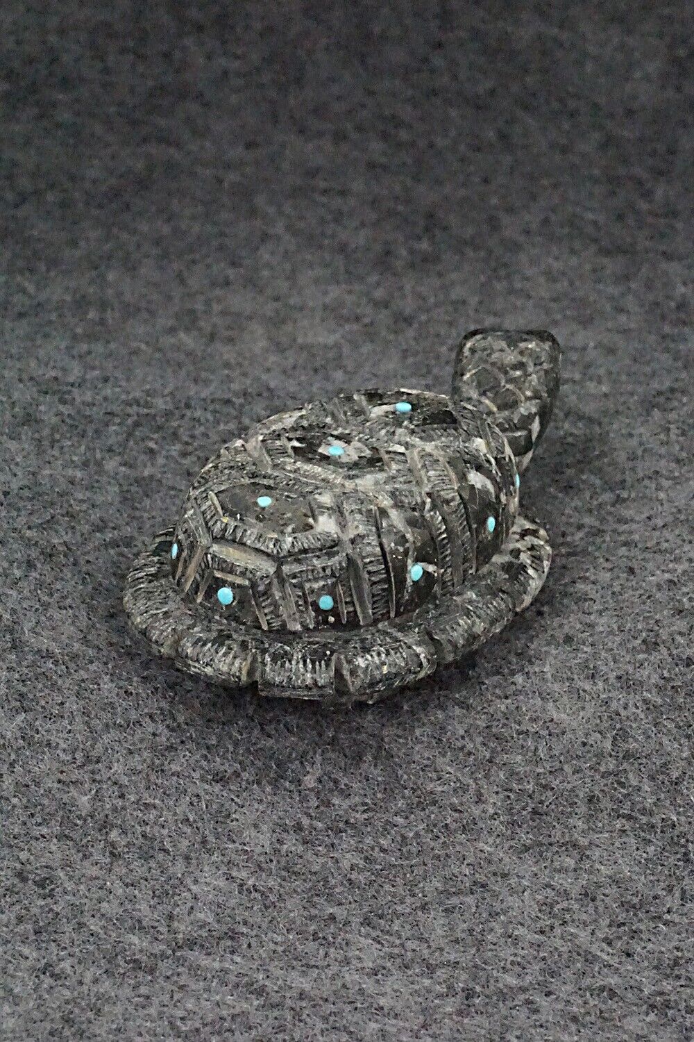 Turtle Zuni Fetish Carving - Douglas Martza