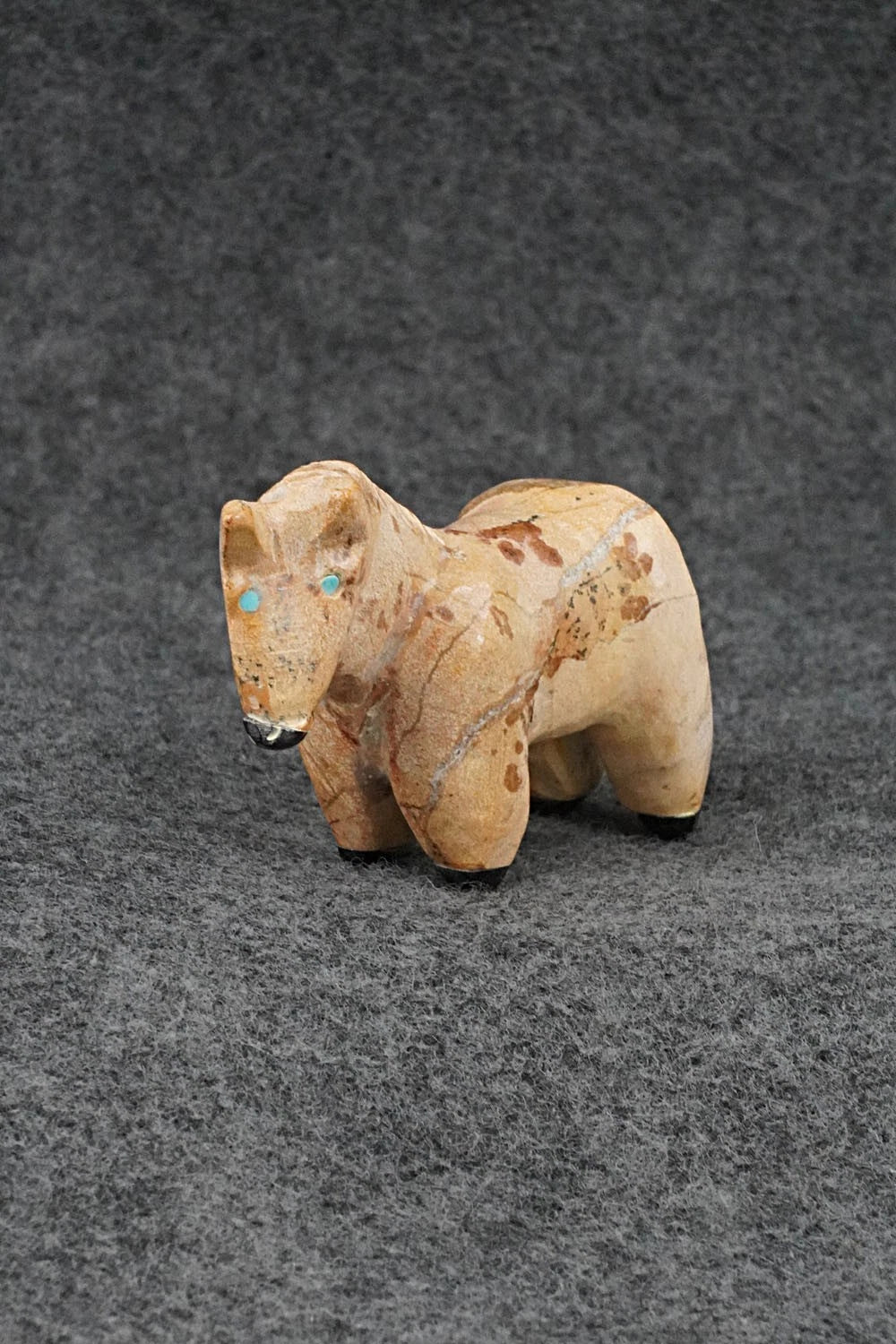 Horse Zuni Fetish Carving - Freddie Leekya